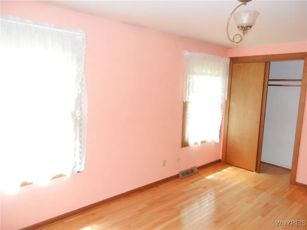 216 Roycroft Circle, Aurora, New York 14052, Aurora, New York 14052, 4 Bedrooms Bedrooms, 12 Rooms Rooms,2 BathroomsBathrooms,Residential,Closed,216 Roycroft Circle, Aurora, New York 14052,0,B1622492