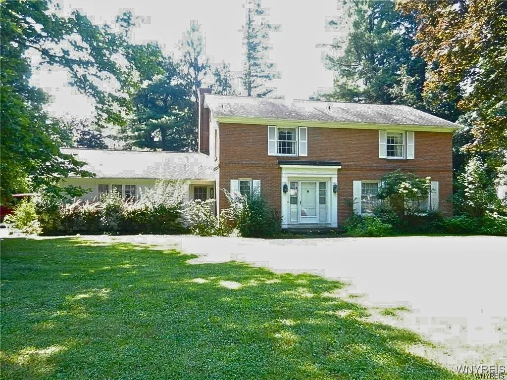 216 Roycroft Circle, Aurora, New York 14052, Aurora, New York 14052, 4 Bedrooms Bedrooms, 12 Rooms Rooms,2 BathroomsBathrooms,Residential,Closed,216 Roycroft Circle, Aurora, New York 14052,0,B1622492