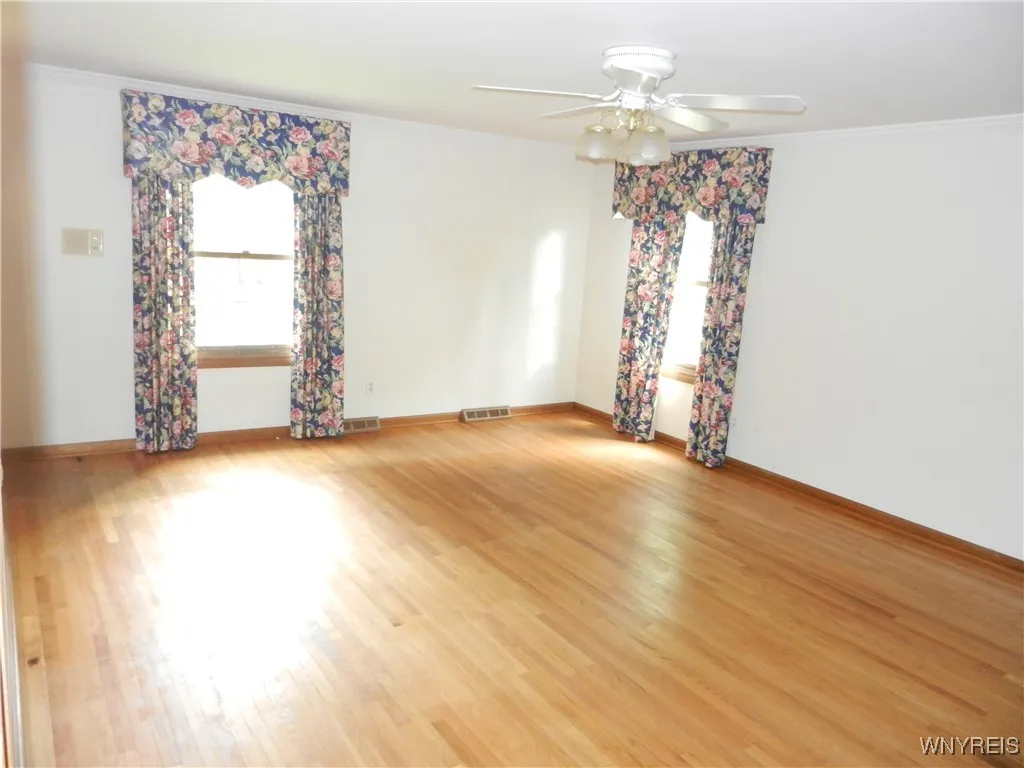 216 Roycroft Circle, Aurora, New York 14052, Aurora, New York 14052, 4 Bedrooms Bedrooms, 12 Rooms Rooms,2 BathroomsBathrooms,Residential,Closed,216 Roycroft Circle, Aurora, New York 14052,0,B1622492