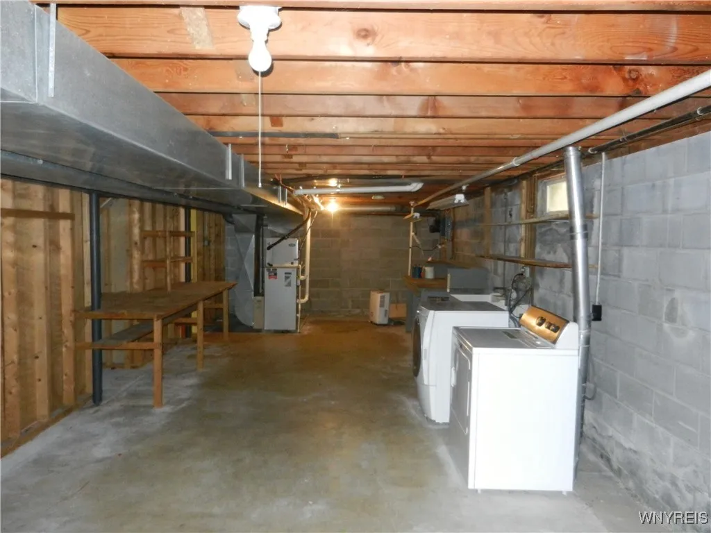 216 Roycroft Circle, Aurora, New York 14052, Aurora, New York 14052, 4 Bedrooms Bedrooms, 12 Rooms Rooms,2 BathroomsBathrooms,Residential,Closed,216 Roycroft Circle, Aurora, New York 14052,0,B1622492