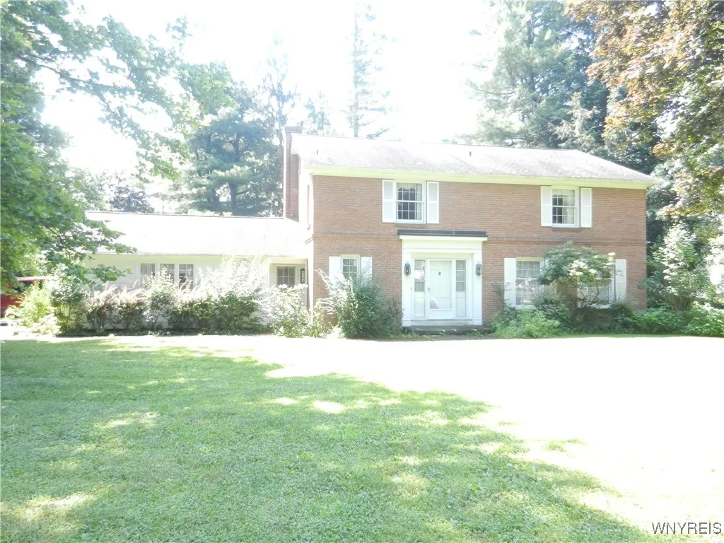 216 Roycroft Circle, Aurora, New York 14052, Aurora, New York 14052, 4 Bedrooms Bedrooms, 12 Rooms Rooms,2 BathroomsBathrooms,Residential,Closed,216 Roycroft Circle, Aurora, New York 14052,0,B1622492