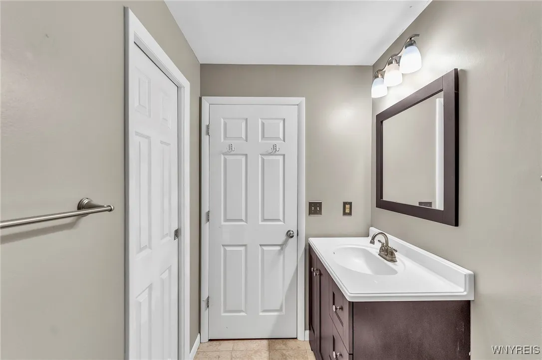 306 Sundown 3c, Amherst, New York 14221, Amherst, New York 14221, 2 Bedrooms Bedrooms, 4 Rooms Rooms,1 BathroomBathrooms,Residential,For Sale,306 Sundown 3c, Amherst, New York 14221,B1622834