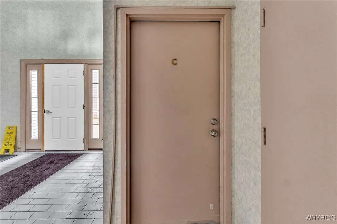 306 Sundown 3c, Amherst, New York 14221, Amherst, New York 14221, 2 Bedrooms Bedrooms, 4 Rooms Rooms,1 BathroomBathrooms,Residential,For Sale,306 Sundown 3c, Amherst, New York 14221,B1622834