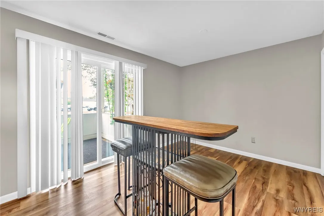 306 Sundown 3c, Amherst, New York 14221, Amherst, New York 14221, 2 Bedrooms Bedrooms, 4 Rooms Rooms,1 BathroomBathrooms,Residential,For Sale,306 Sundown 3c, Amherst, New York 14221,B1622834