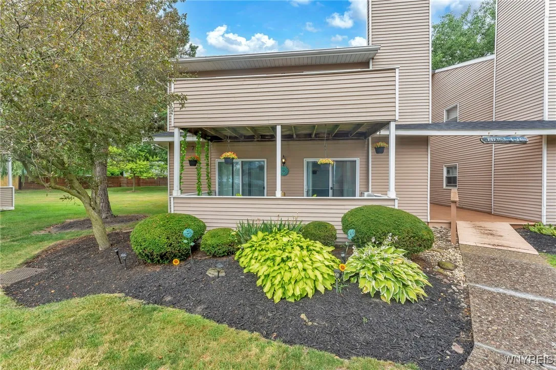 306 Sundown 3c, Amherst, New York 14221, Amherst, New York 14221, 2 Bedrooms Bedrooms, 4 Rooms Rooms,1 BathroomBathrooms,Residential,For Sale,306 Sundown 3c, Amherst, New York 14221,B1622834