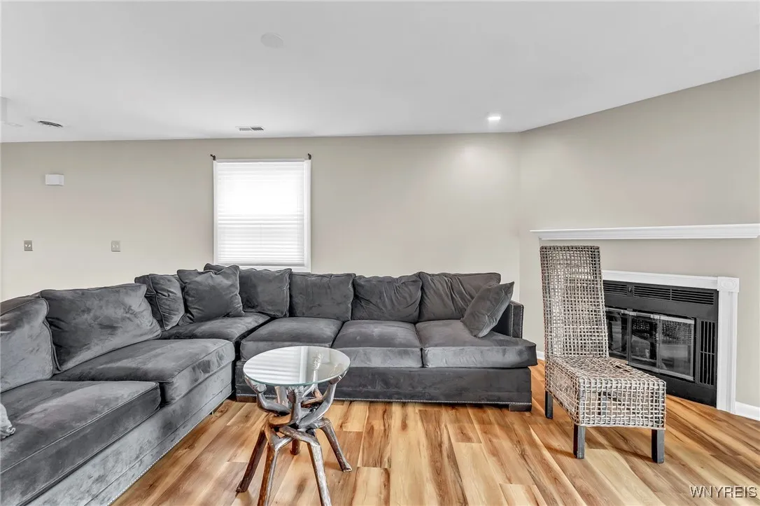 306 Sundown 3c, Amherst, New York 14221, Amherst, New York 14221, 2 Bedrooms Bedrooms, 4 Rooms Rooms,1 BathroomBathrooms,Residential,For Sale,306 Sundown 3c, Amherst, New York 14221,B1622834