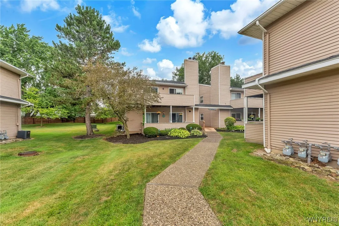 306 Sundown 3c, Amherst, New York 14221, Amherst, New York 14221, 2 Bedrooms Bedrooms, 4 Rooms Rooms,1 BathroomBathrooms,Residential,For Sale,306 Sundown 3c, Amherst, New York 14221,B1622834