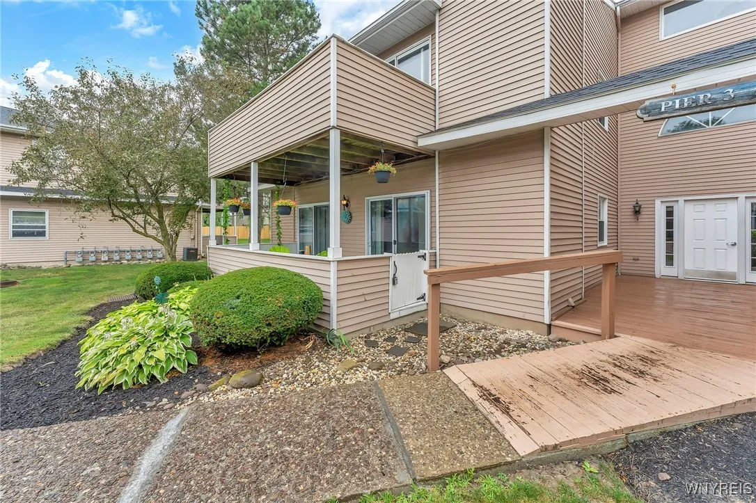 306 Sundown 3c, Amherst, New York 14221, Amherst, New York 14221, 2 Bedrooms Bedrooms, 4 Rooms Rooms,1 BathroomBathrooms,Residential,For Sale,306 Sundown 3c, Amherst, New York 14221,B1622834