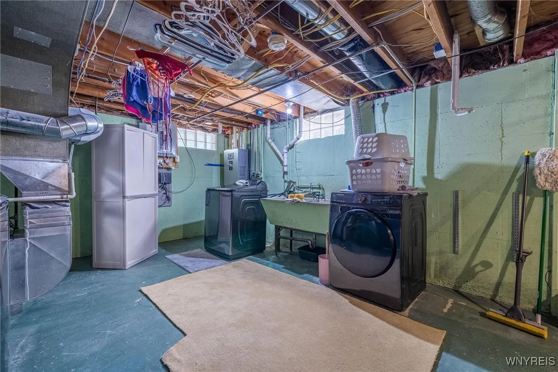 122 Hawkins Avenue, Hamburg, New York 14075, Hamburg, New York 14075, 3 Bedrooms Bedrooms, 7 Rooms Rooms,2 BathroomsBathrooms,Residential,For Sale,122 Hawkins Avenue, Hamburg, New York 14075,B1622564