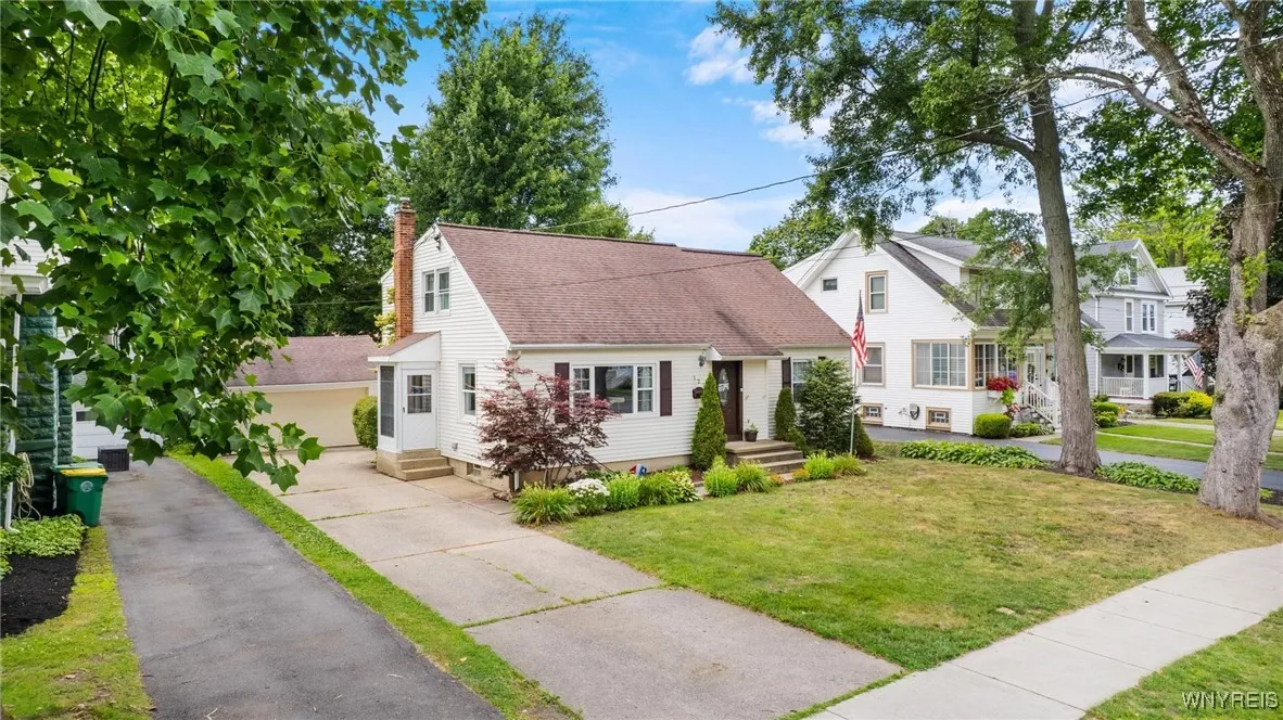 122 Hawkins Avenue, Hamburg, New York 14075, Hamburg, New York 14075, 3 Bedrooms Bedrooms, 7 Rooms Rooms,2 BathroomsBathrooms,Residential,For Sale,122 Hawkins Avenue, Hamburg, New York 14075,B1622564