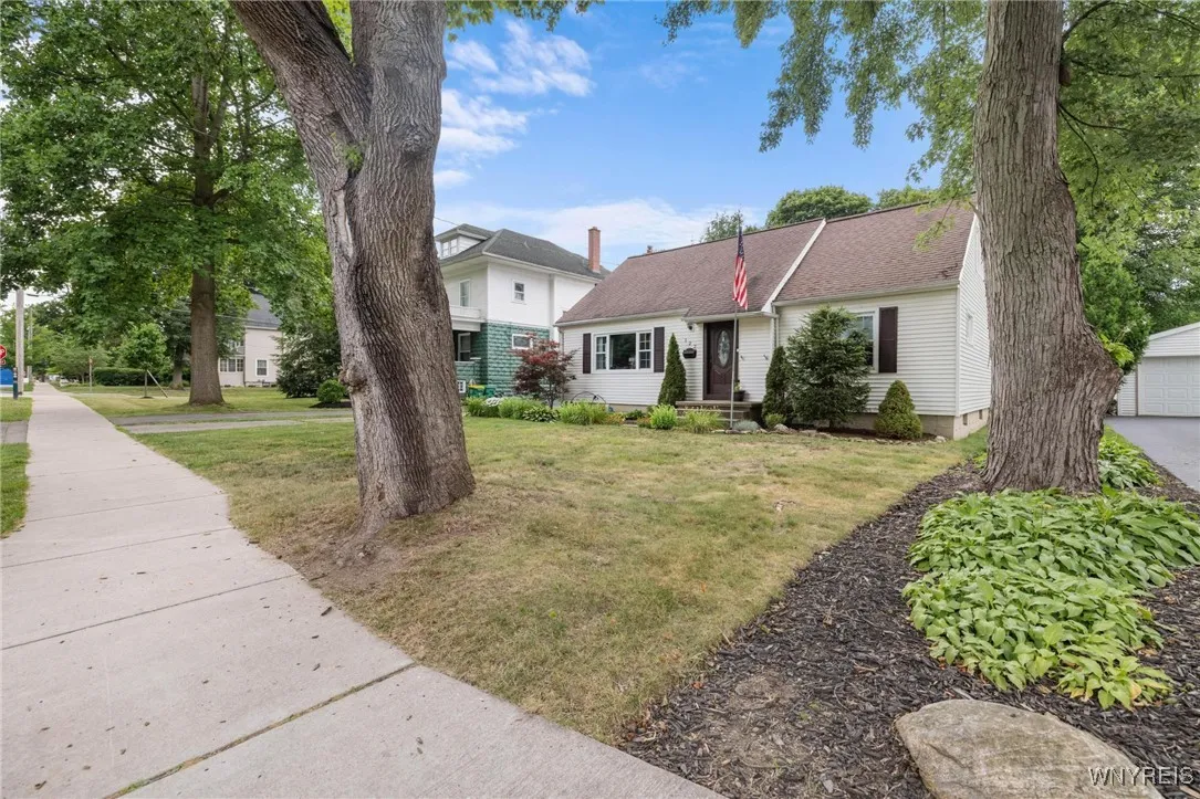 122 Hawkins Avenue, Hamburg, New York 14075, Hamburg, New York 14075, 3 Bedrooms Bedrooms, 7 Rooms Rooms,2 BathroomsBathrooms,Residential,For Sale,122 Hawkins Avenue, Hamburg, New York 14075,B1622564