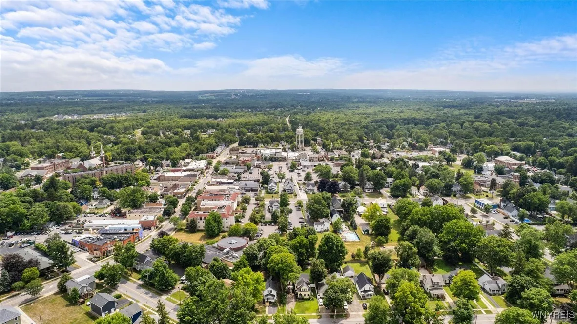 122 Hawkins Avenue, Hamburg, New York 14075, Hamburg, New York 14075, 3 Bedrooms Bedrooms, 7 Rooms Rooms,2 BathroomsBathrooms,Residential,For Sale,122 Hawkins Avenue, Hamburg, New York 14075,B1622564