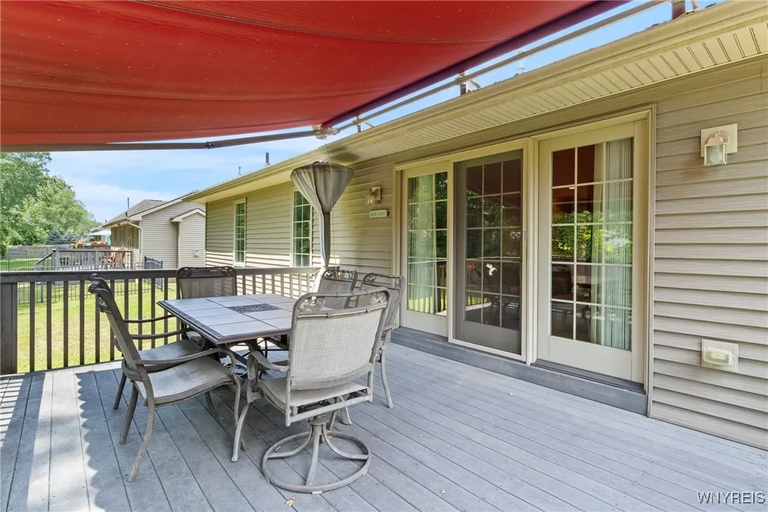 6 Fair Woods Drive, Amherst, New York 14221, Amherst, New York 14221, 2 Bedrooms Bedrooms, 5 Rooms Rooms,2 BathroomsBathrooms,Residential,For Sale,6 Fair Woods Drive, Amherst, New York 14221,B1622704