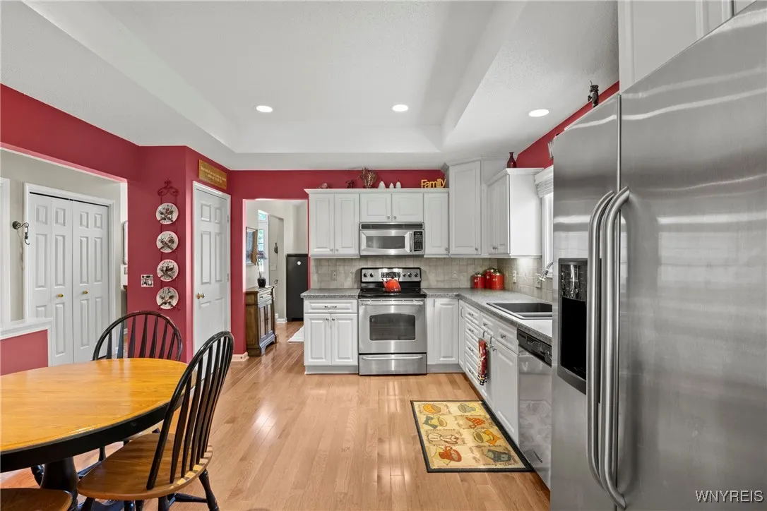 6 Fair Woods Drive, Amherst, New York 14221, Amherst, New York 14221, 2 Bedrooms Bedrooms, 5 Rooms Rooms,2 BathroomsBathrooms,Residential,For Sale,6 Fair Woods Drive, Amherst, New York 14221,B1622704