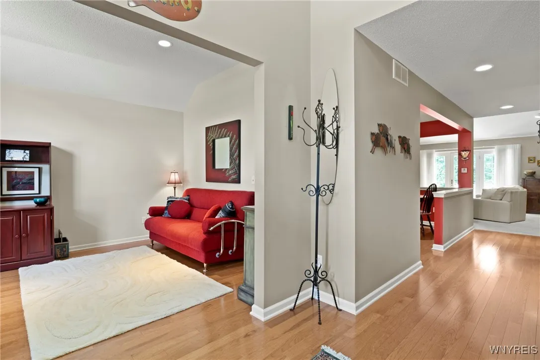 6 Fair Woods Drive, Amherst, New York 14221, Amherst, New York 14221, 2 Bedrooms Bedrooms, 5 Rooms Rooms,2 BathroomsBathrooms,Residential,For Sale,6 Fair Woods Drive, Amherst, New York 14221,B1622704