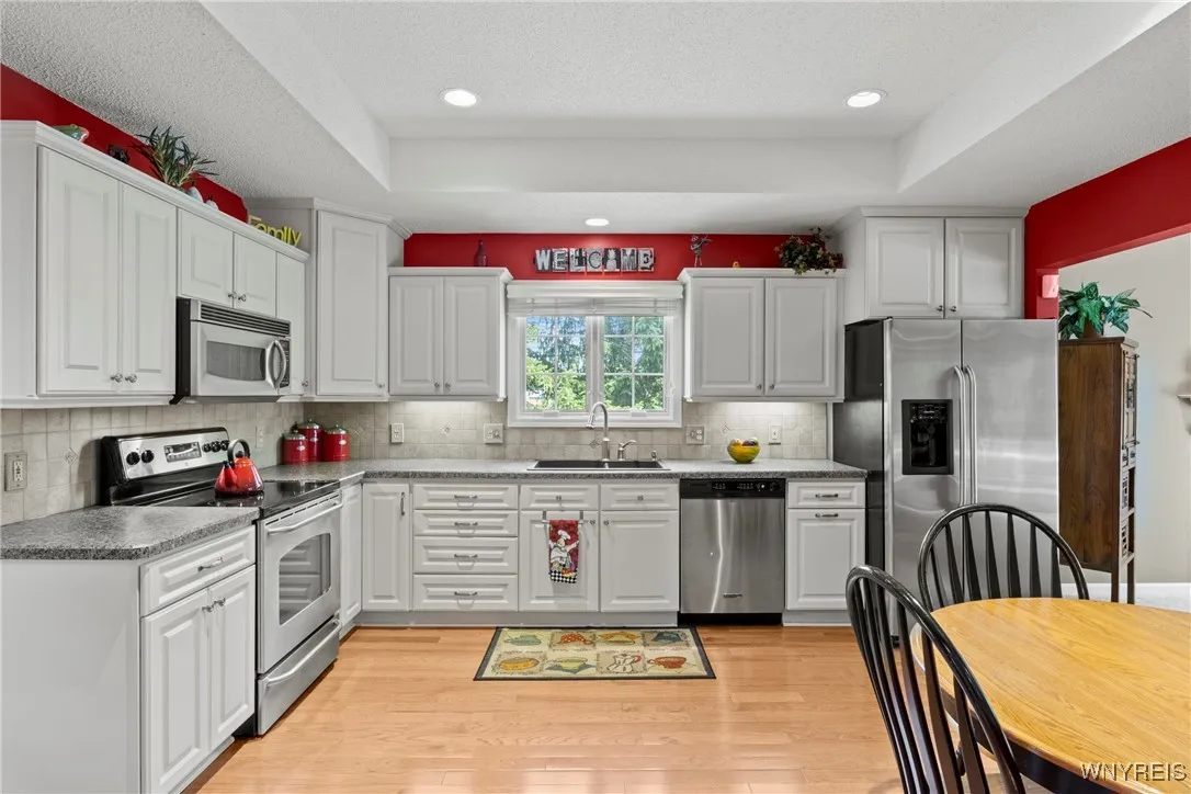 6 Fair Woods Drive, Amherst, New York 14221, Amherst, New York 14221, 2 Bedrooms Bedrooms, 5 Rooms Rooms,2 BathroomsBathrooms,Residential,For Sale,6 Fair Woods Drive, Amherst, New York 14221,B1622704