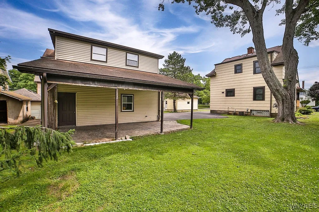60 Court Street, Lancaster, New York 14086, Lancaster, New York 14086, 4 Bedrooms Bedrooms, 9 Rooms Rooms,2 BathroomsBathrooms,Residential,For Sale,60 Court Street, Lancaster, New York 14086,B1622609