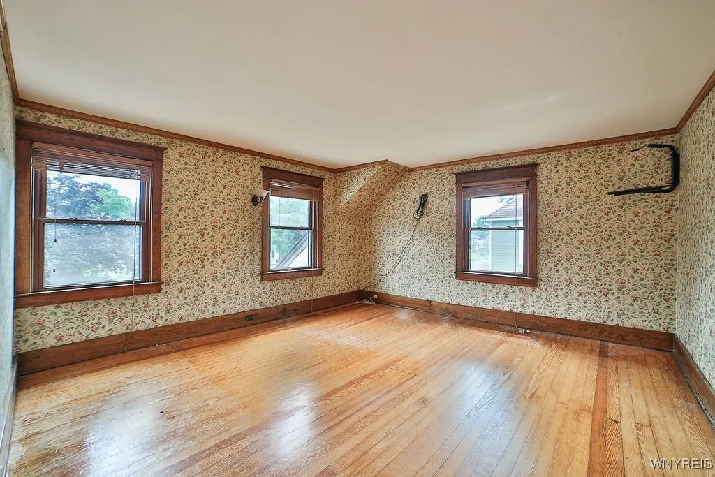 Bedroom #1
