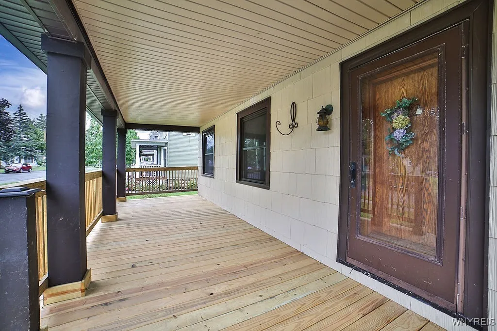 60 Court Street, Lancaster, New York 14086, Lancaster, New York 14086, 4 Bedrooms Bedrooms, 9 Rooms Rooms,2 BathroomsBathrooms,Residential,For Sale,60 Court Street, Lancaster, New York 14086,B1622609