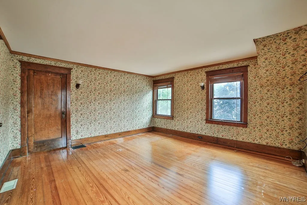 Bedroom #1