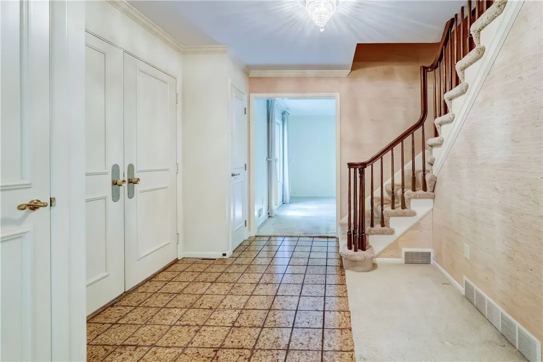 120 Oak Lane, Brighton, New York 14610, Brighton, New York 14610, 4 Bedrooms Bedrooms, 10 Rooms Rooms,2 BathroomsBathrooms,Residential,For Sale,120 Oak Lane, Brighton, New York 14610,R1617308