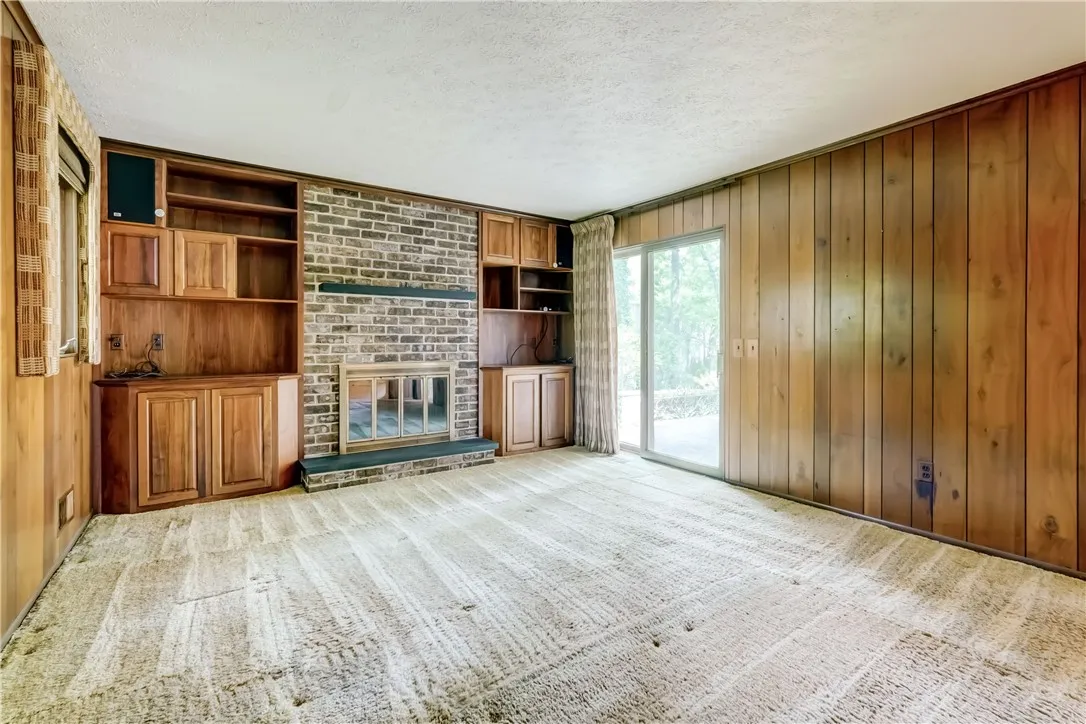 120 Oak Lane, Brighton, New York 14610, Brighton, New York 14610, 4 Bedrooms Bedrooms, 10 Rooms Rooms,2 BathroomsBathrooms,Residential,For Sale,120 Oak Lane, Brighton, New York 14610,R1617308