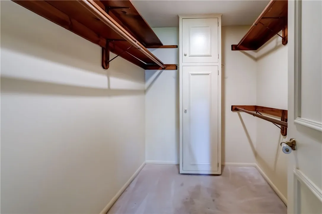 120 Oak Lane, Brighton, New York 14610, Brighton, New York 14610, 4 Bedrooms Bedrooms, 10 Rooms Rooms,2 BathroomsBathrooms,Residential,For Sale,120 Oak Lane, Brighton, New York 14610,R1617308