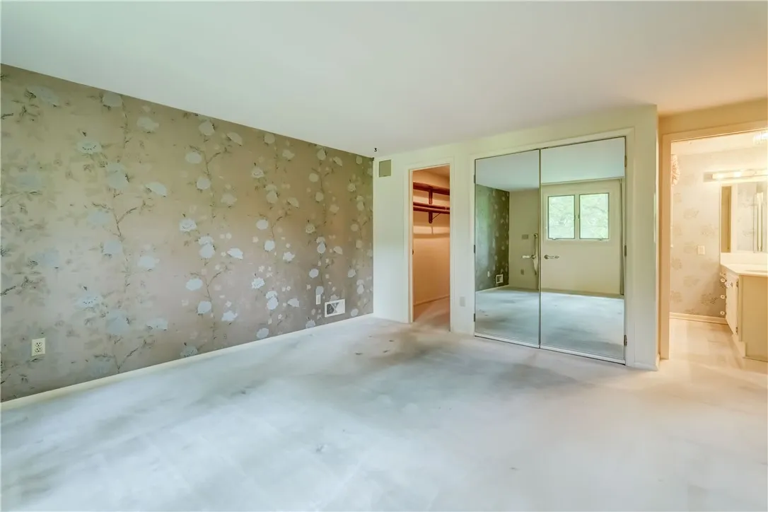 120 Oak Lane, Brighton, New York 14610, Brighton, New York 14610, 4 Bedrooms Bedrooms, 10 Rooms Rooms,2 BathroomsBathrooms,Residential,For Sale,120 Oak Lane, Brighton, New York 14610,R1617308