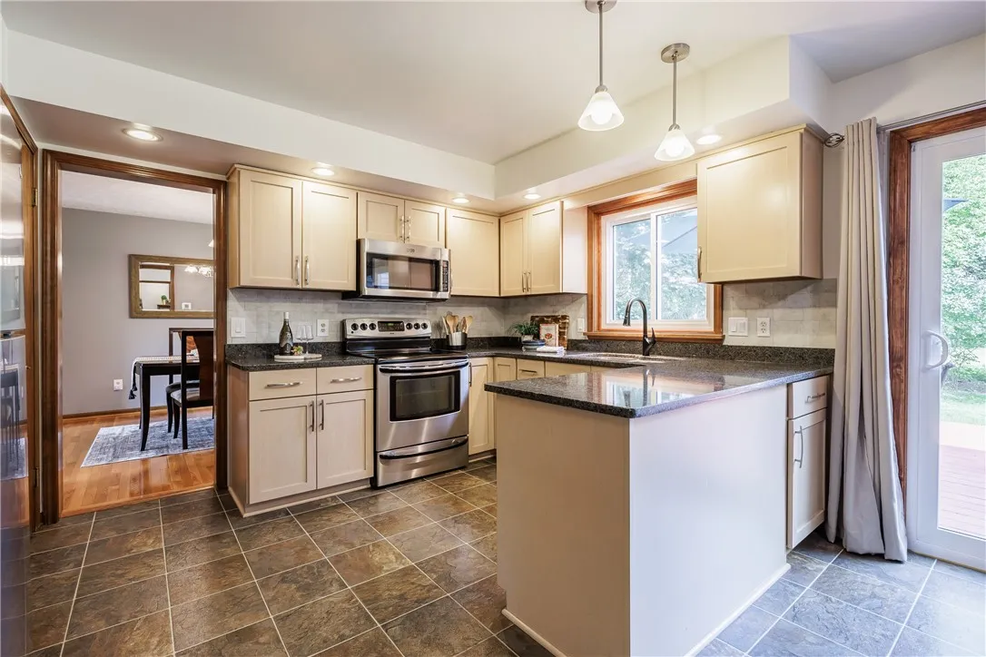 60 Tilstone Place, Brighton, New York 14618, Brighton, New York 14618, 6 Bedrooms Bedrooms, 11 Rooms Rooms,3 BathroomsBathrooms,Residential,For Sale,60 Tilstone Place, Brighton, New York 14618,R1622262
