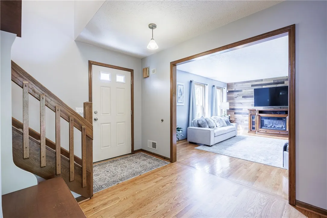 60 Tilstone Place, Brighton, New York 14618, Brighton, New York 14618, 6 Bedrooms Bedrooms, 11 Rooms Rooms,3 BathroomsBathrooms,Residential,For Sale,60 Tilstone Place, Brighton, New York 14618,R1622262