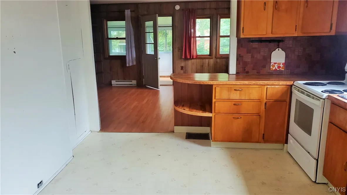 60 Wheeler Avenue, Cortland, New York 13045, Cortland, New York 13045, 2 Bedrooms Bedrooms, 5 Rooms Rooms,1 BathroomBathrooms,Residential,For Sale,60 Wheeler Avenue, Cortland, New York 13045,S1622862