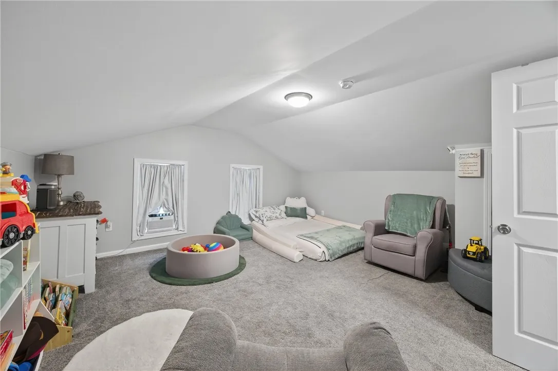 1005 State Route 14a, Benton, New York 14527, Benton, New York 14527, 3 Bedrooms Bedrooms, 8 Rooms Rooms,2 BathroomsBathrooms,Residential,For Sale,1005 State Route 14a, Benton, New York 14527,R1622827