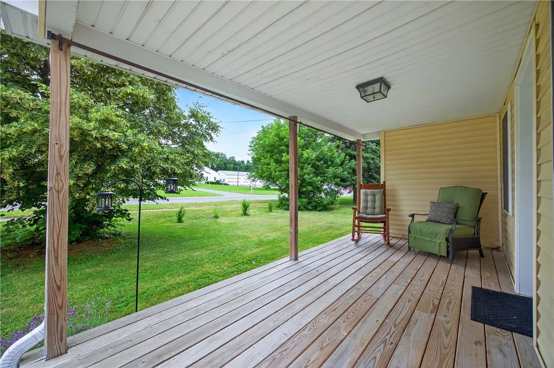 1005 State Route 14a, Benton, New York 14527, Benton, New York 14527, 3 Bedrooms Bedrooms, 8 Rooms Rooms,2 BathroomsBathrooms,Residential,For Sale,1005 State Route 14a, Benton, New York 14527,R1622827