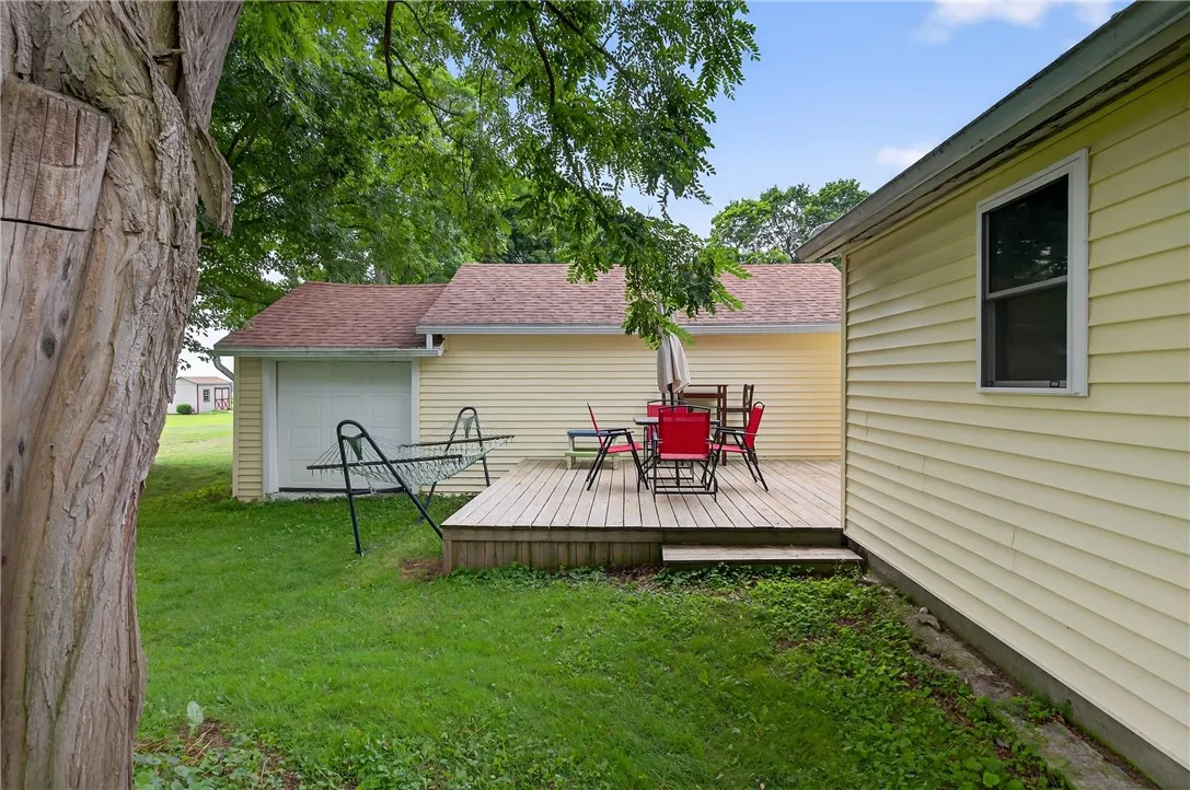 1005 State Route 14a, Benton, New York 14527, Benton, New York 14527, 3 Bedrooms Bedrooms, 8 Rooms Rooms,2 BathroomsBathrooms,Residential,For Sale,1005 State Route 14a, Benton, New York 14527,R1622827