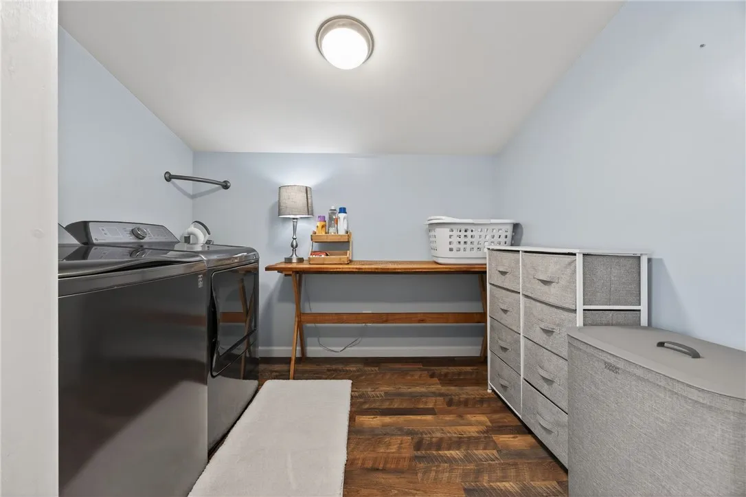 1005 State Route 14a, Benton, New York 14527, Benton, New York 14527, 3 Bedrooms Bedrooms, 8 Rooms Rooms,2 BathroomsBathrooms,Residential,For Sale,1005 State Route 14a, Benton, New York 14527,R1622827