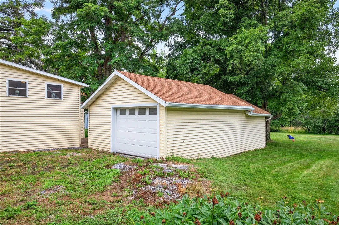 1005 State Route 14a, Benton, New York 14527, Benton, New York 14527, 3 Bedrooms Bedrooms, 8 Rooms Rooms,2 BathroomsBathrooms,Residential,For Sale,1005 State Route 14a, Benton, New York 14527,R1622827