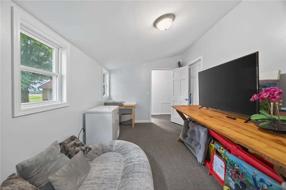 1005 State Route 14a, Benton, New York 14527, Benton, New York 14527, 3 Bedrooms Bedrooms, 8 Rooms Rooms,2 BathroomsBathrooms,Residential,For Sale,1005 State Route 14a, Benton, New York 14527,R1622827