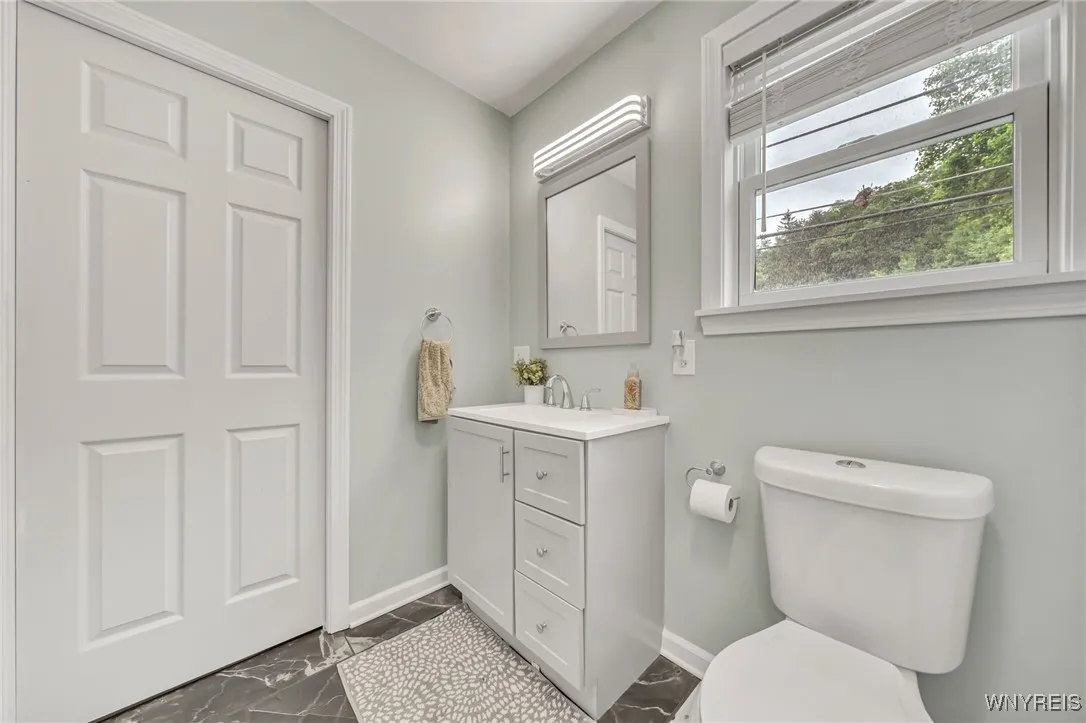 737 West Falls Road, Aurora, New York 14170, Aurora, New York 14170, 2 Bedrooms Bedrooms, 10 Rooms Rooms,2 BathroomsBathrooms,Residential,For Sale,737 West Falls Road, Aurora, New York 14170,B1621624
