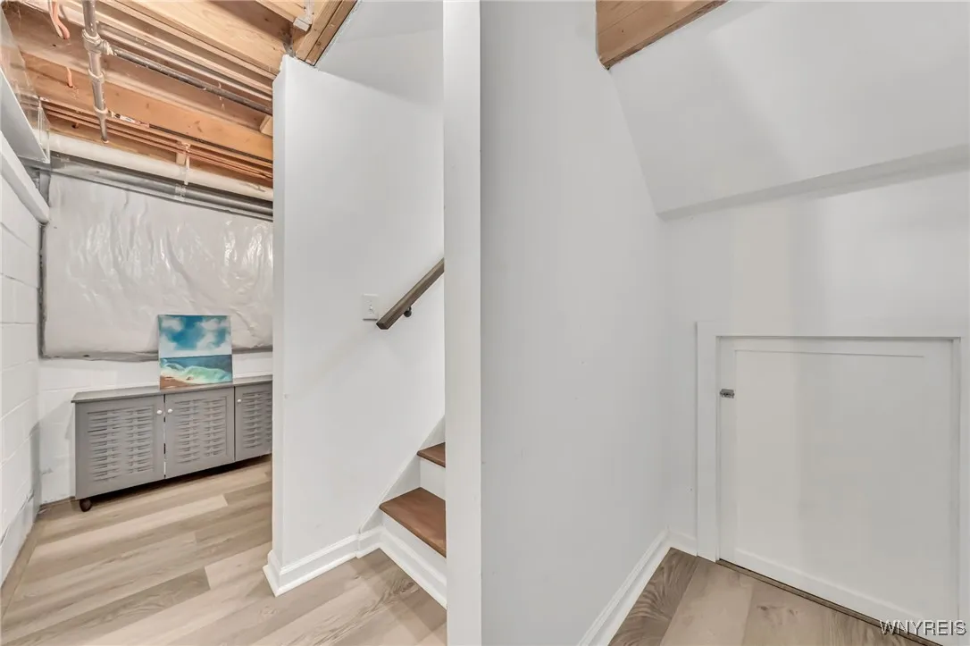 737 West Falls Road, Aurora, New York 14170, Aurora, New York 14170, 2 Bedrooms Bedrooms, 10 Rooms Rooms,2 BathroomsBathrooms,Residential,For Sale,737 West Falls Road, Aurora, New York 14170,B1621624