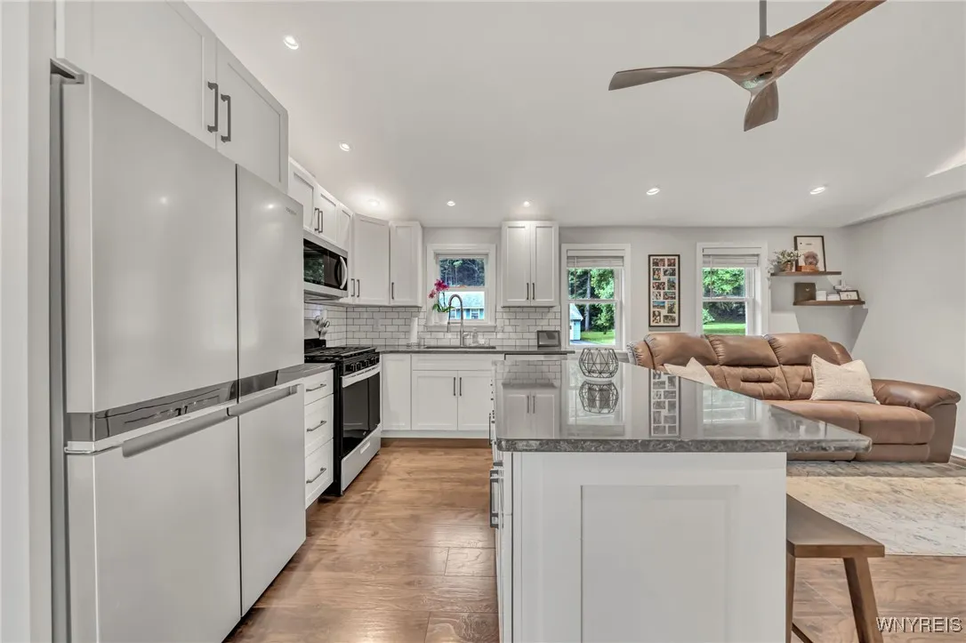 737 West Falls Road, Aurora, New York 14170, Aurora, New York 14170, 2 Bedrooms Bedrooms, 10 Rooms Rooms,2 BathroomsBathrooms,Residential,For Sale,737 West Falls Road, Aurora, New York 14170,B1621624