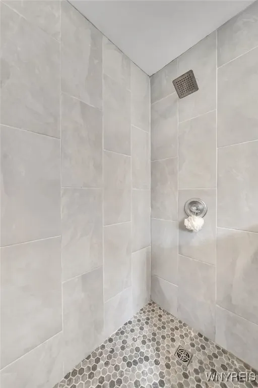 737 West Falls Road, Aurora, New York 14170, Aurora, New York 14170, 2 Bedrooms Bedrooms, 10 Rooms Rooms,2 BathroomsBathrooms,Residential,For Sale,737 West Falls Road, Aurora, New York 14170,B1621624