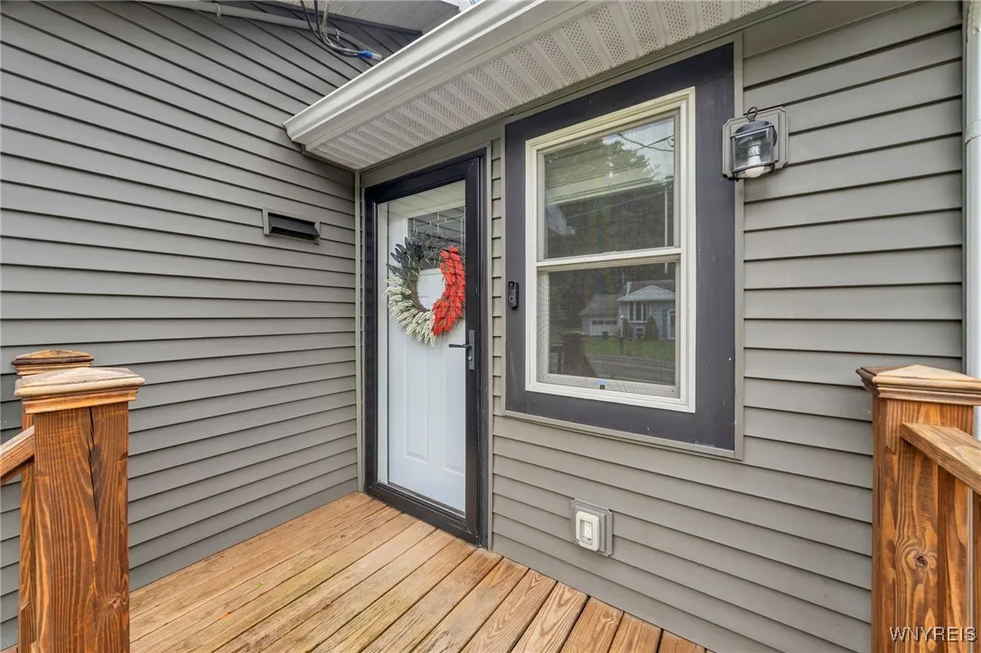 737 West Falls Road, Aurora, New York 14170, Aurora, New York 14170, 2 Bedrooms Bedrooms, 10 Rooms Rooms,2 BathroomsBathrooms,Residential,For Sale,737 West Falls Road, Aurora, New York 14170,B1621624