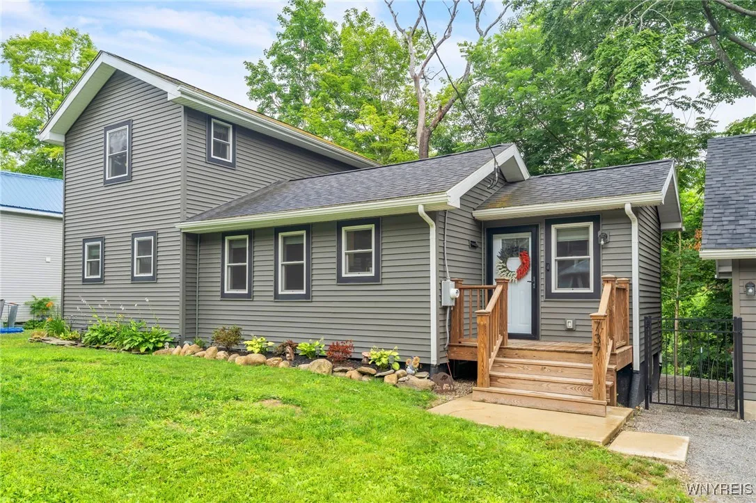 737 West Falls Road, Aurora, New York 14170, Aurora, New York 14170, 2 Bedrooms Bedrooms, 10 Rooms Rooms,2 BathroomsBathrooms,Residential,For Sale,737 West Falls Road, Aurora, New York 14170,B1621624