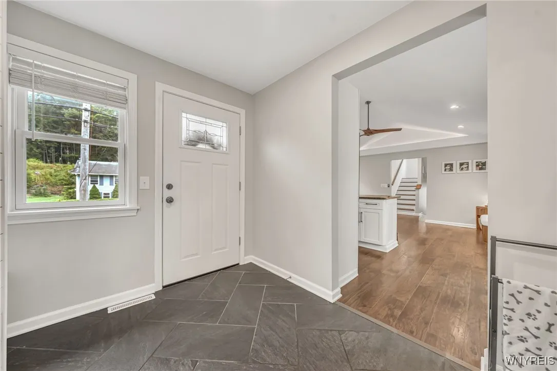 737 West Falls Road, Aurora, New York 14170, Aurora, New York 14170, 2 Bedrooms Bedrooms, 10 Rooms Rooms,2 BathroomsBathrooms,Residential,For Sale,737 West Falls Road, Aurora, New York 14170,B1621624