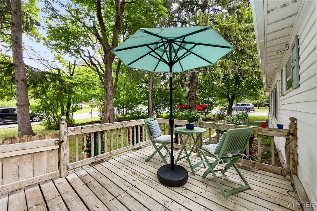 7017 Quaker, Orchard Park, New York 14127, Orchard Park, New York 14127, 2 Bedrooms Bedrooms, 7 Rooms Rooms,1 BathroomBathrooms,Residential,For Sale,7017 Quaker, Orchard Park, New York 14127,B1622558