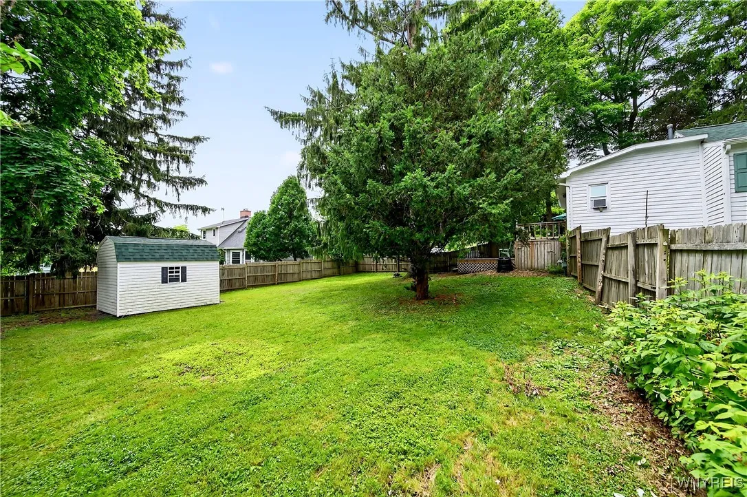 7017 Quaker, Orchard Park, New York 14127, Orchard Park, New York 14127, 2 Bedrooms Bedrooms, 7 Rooms Rooms,1 BathroomBathrooms,Residential,For Sale,7017 Quaker, Orchard Park, New York 14127,B1622558