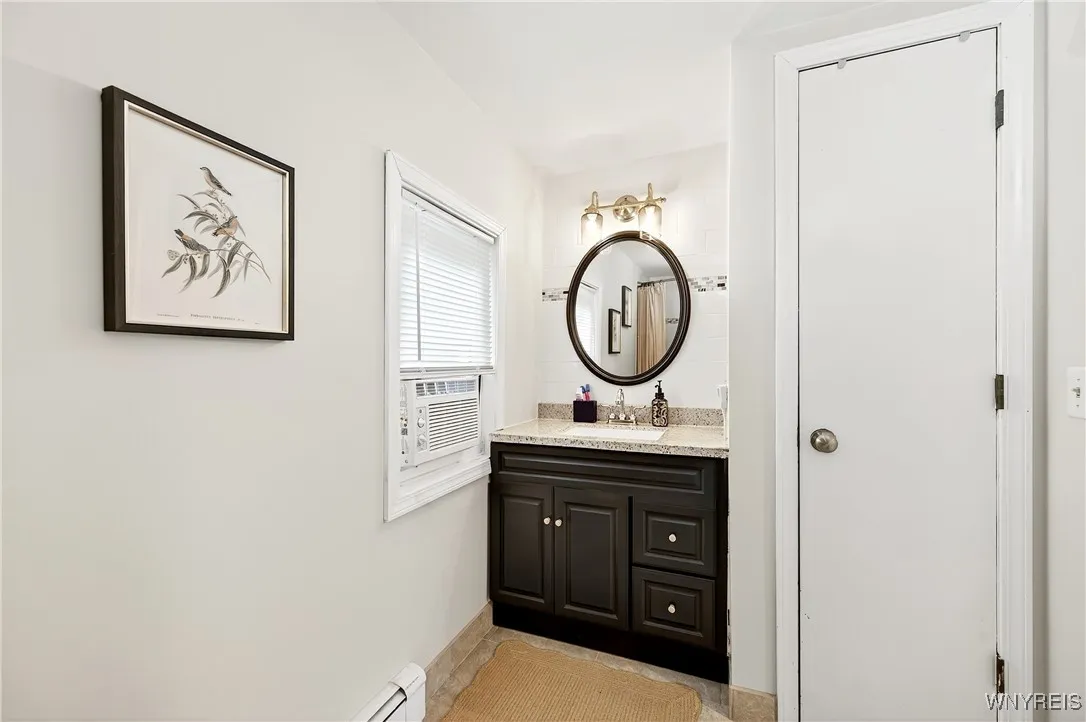 7017 Quaker, Orchard Park, New York 14127, Orchard Park, New York 14127, 2 Bedrooms Bedrooms, 7 Rooms Rooms,1 BathroomBathrooms,Residential,For Sale,7017 Quaker, Orchard Park, New York 14127,B1622558