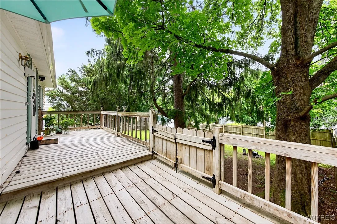 7017 Quaker, Orchard Park, New York 14127, Orchard Park, New York 14127, 2 Bedrooms Bedrooms, 7 Rooms Rooms,1 BathroomBathrooms,Residential,For Sale,7017 Quaker, Orchard Park, New York 14127,B1622558