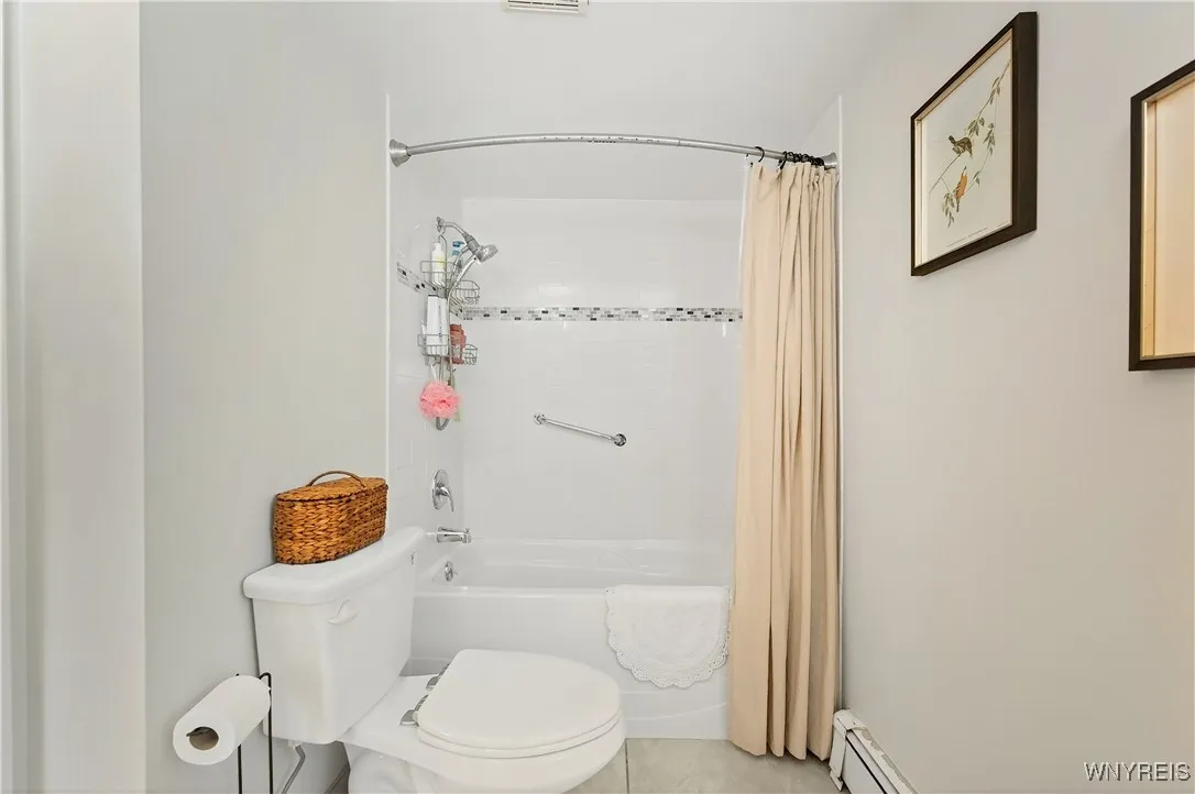 7017 Quaker, Orchard Park, New York 14127, Orchard Park, New York 14127, 2 Bedrooms Bedrooms, 7 Rooms Rooms,1 BathroomBathrooms,Residential,For Sale,7017 Quaker, Orchard Park, New York 14127,B1622558
