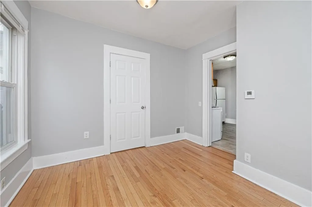 174 Barton Street, Rochester, New York 14611, Rochester, New York 14611, 4 Bedrooms Bedrooms, 10 Rooms Rooms,2 BathroomsBathrooms,Residential,For Sale,174 Barton Street, Rochester, New York 14611,R1622582